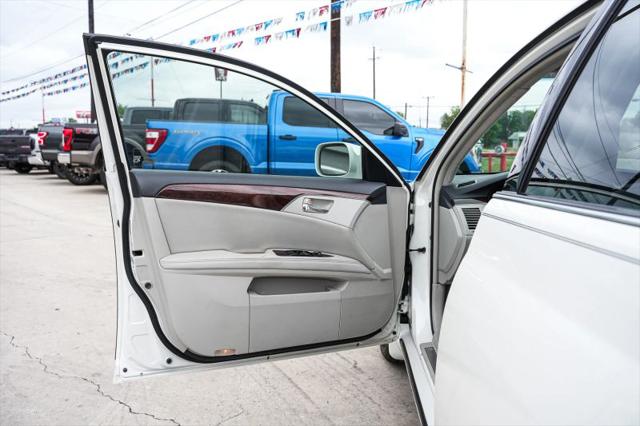 2009 Toyota Avalon XLS