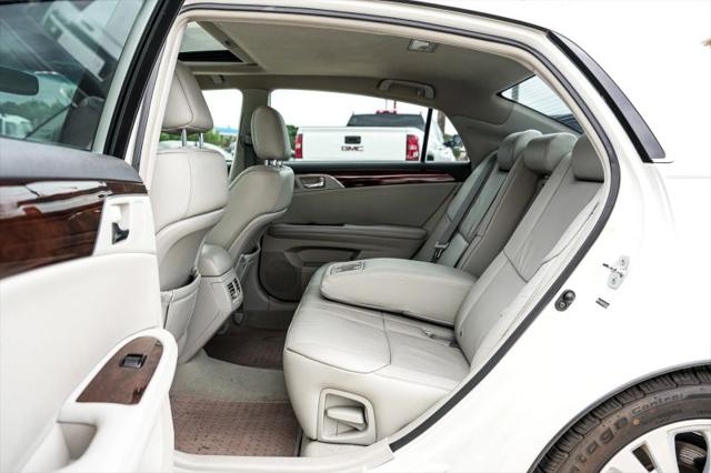 2009 Toyota Avalon XLS