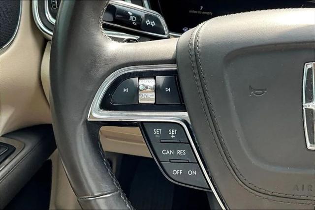 2017 Lincoln Continental Select
