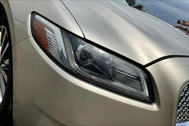 2017 Lincoln Continental Select