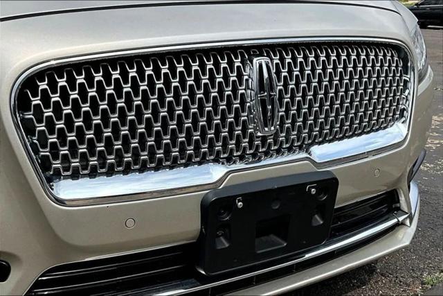 2017 Lincoln Continental Select