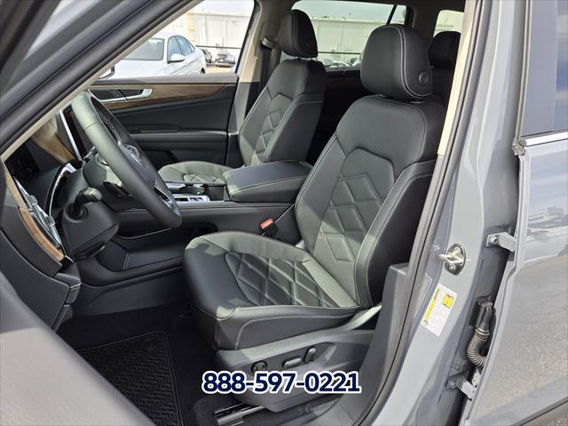 2026 Volkswagen Atlas SE with Technology