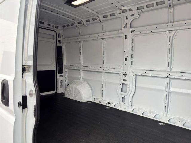 2025 Ram ProMaster 2500 Cargo Van Tradesman High Roof 159" WB w/Pass Seat