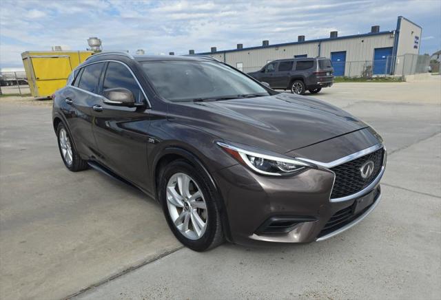 2019 INFINITI QX30 LUXE