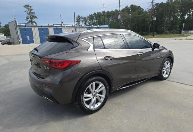 2019 INFINITI QX30 LUXE