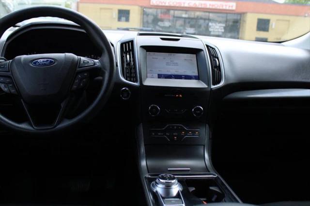2020 Ford Edge SE