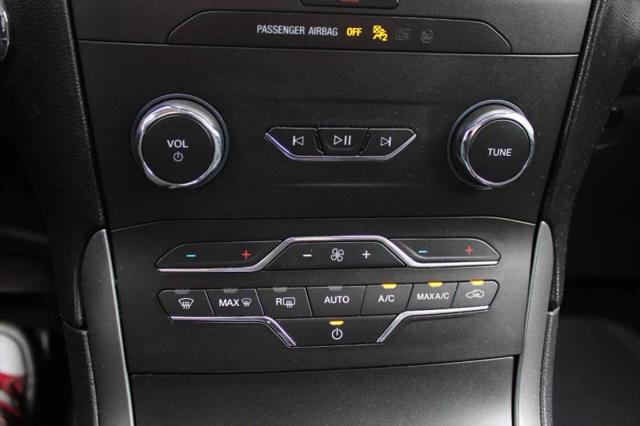 2020 Ford Edge SE