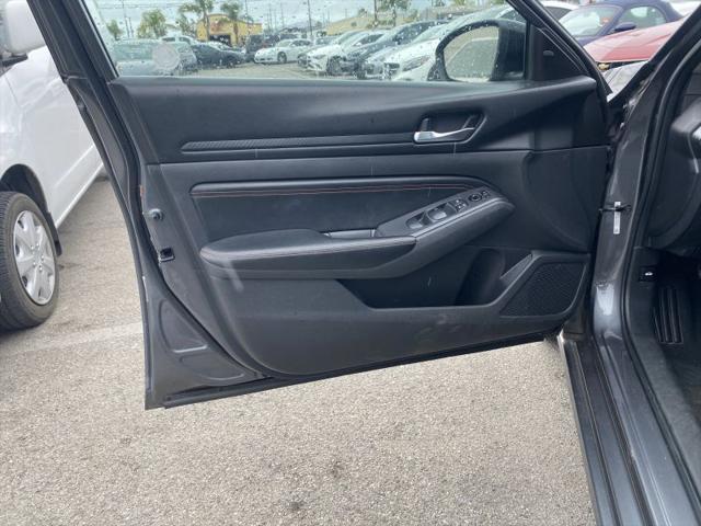 2021 Nissan Altima SR FWD