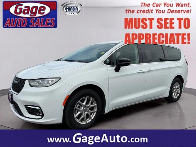 2024 Chrysler Pacifica Touring L for sale in Milwaukie, OR