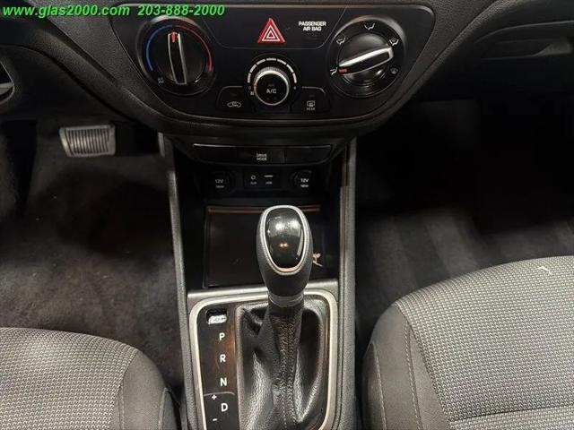 2019 Hyundai Accent SE