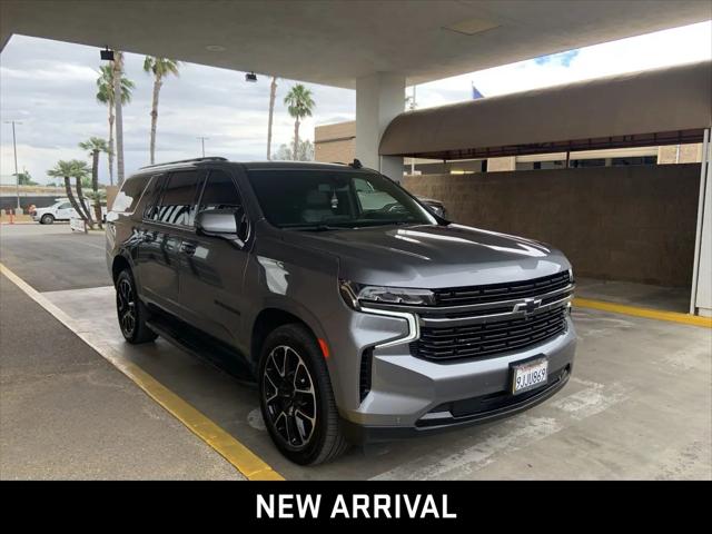 2022 Chevrolet Suburban 4WD RST