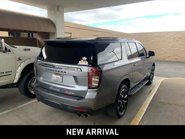 2022 Chevrolet Suburban 4WD RST