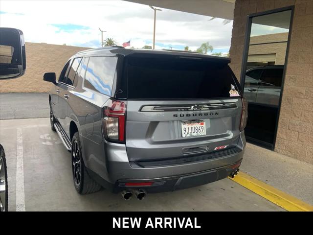 2022 Chevrolet Suburban 4WD RST