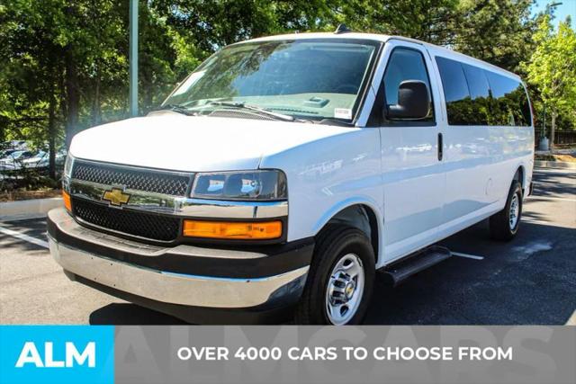 2025 Chevrolet Express Passenger RWD 3500 Extended Wheelbase LT