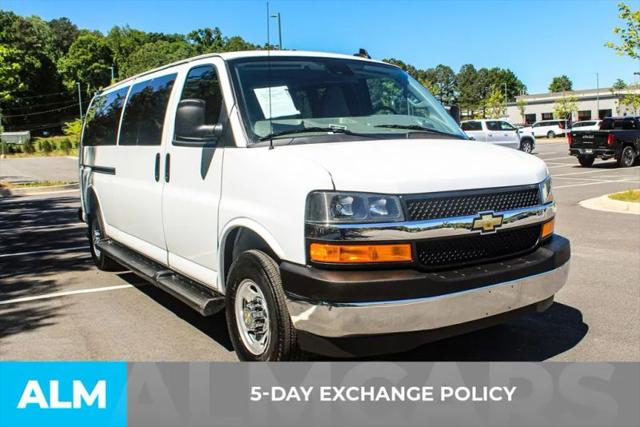2025 Chevrolet Express Passenger RWD 3500 Extended Wheelbase LT