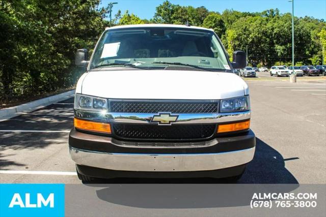 2025 Chevrolet Express Passenger RWD 3500 Extended Wheelbase LT