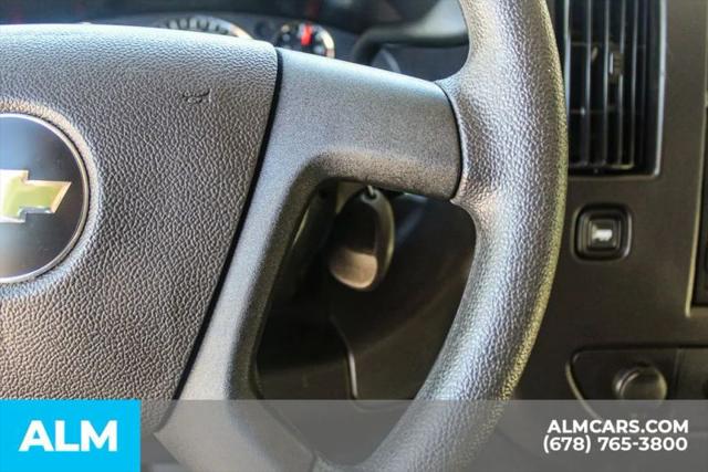2025 Chevrolet Express Passenger RWD 3500 Extended Wheelbase LT