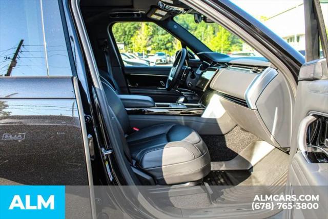 2025 Land Rover Range Rover P530 SE