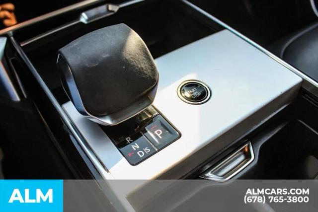 2025 Land Rover Range Rover P530 SE