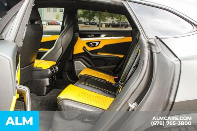2020 Lamborghini Urus Base