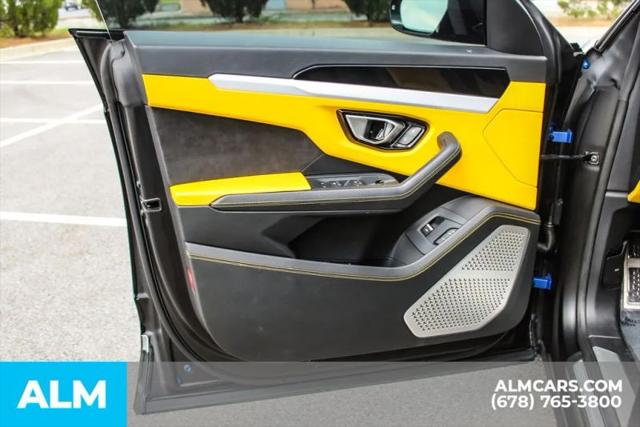 2020 Lamborghini Urus Base