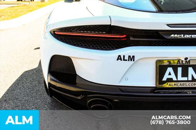 2023 McLaren GT Base