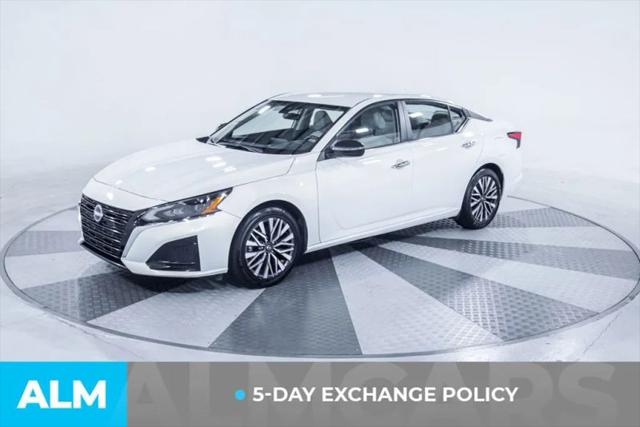 2025 Nissan Altima SV FWD