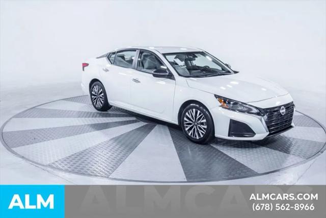 2025 Nissan Altima SV FWD