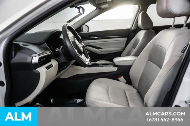 2025 Nissan Altima SV FWD