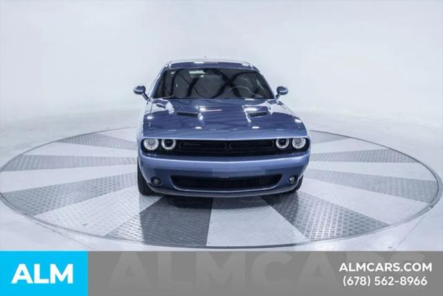 2021 Dodge Challenger SXT