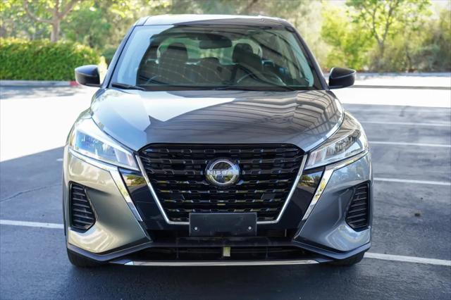 2022 Nissan Kicks S Xtronic CVT
