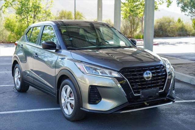 2022 Nissan Kicks S Xtronic CVT