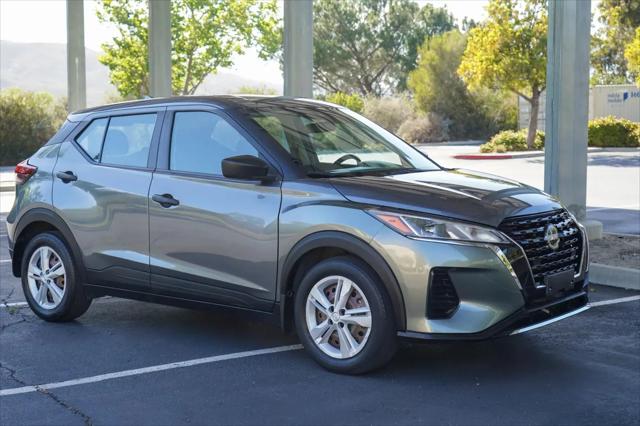 2022 Nissan Kicks S Xtronic CVT