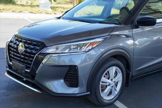 2022 Nissan Kicks S Xtronic CVT