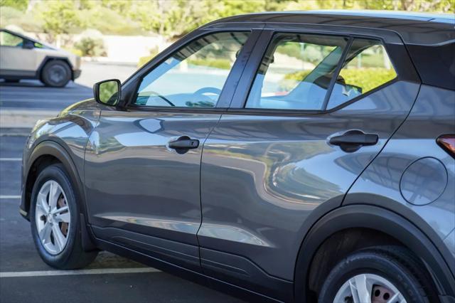 2022 Nissan Kicks S Xtronic CVT