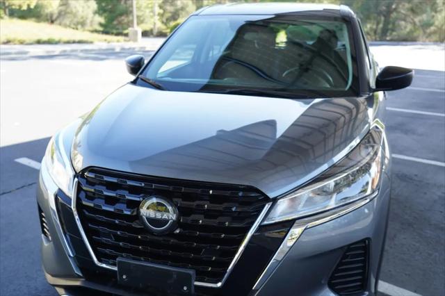 2022 Nissan Kicks S Xtronic CVT