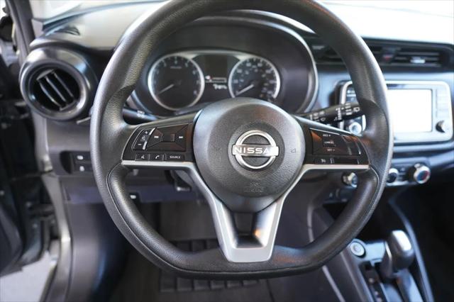 2022 Nissan Kicks S Xtronic CVT