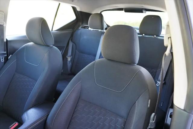 2022 Nissan Kicks S Xtronic CVT