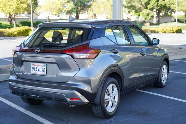 2022 Nissan Kicks S Xtronic CVT