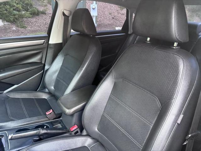 2017 Volkswagen Passat 1.8T R-Line