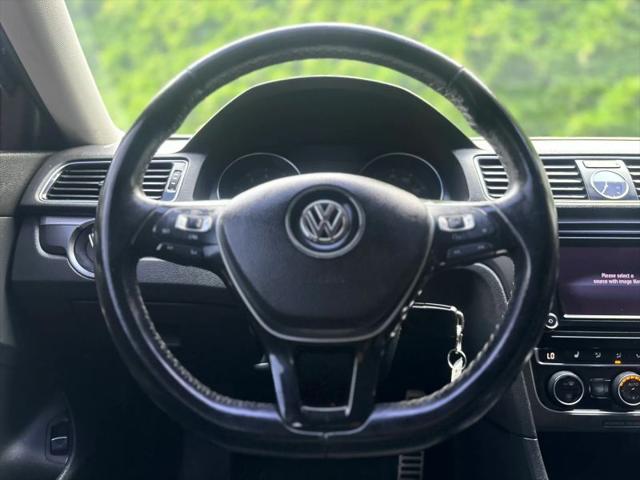 2017 Volkswagen Passat 1.8T R-Line