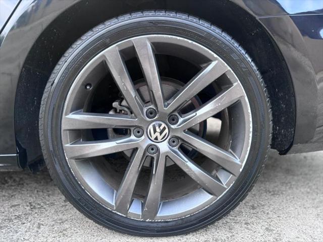 2017 Volkswagen Passat 1.8T R-Line