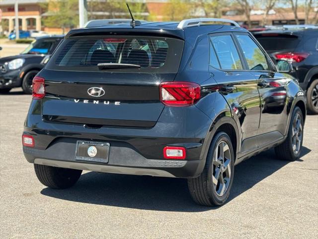2024 Hyundai Venue SEL