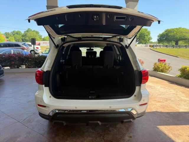 2017 Nissan Pathfinder SV