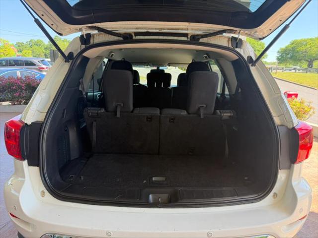2017 Nissan Pathfinder SV