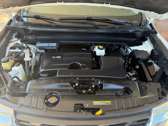 2017 Nissan Pathfinder SV