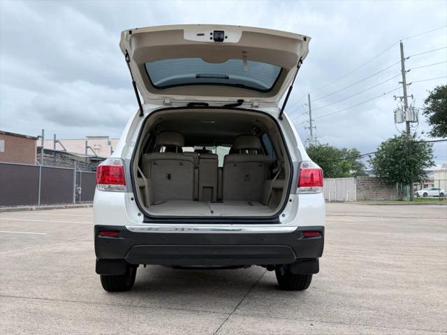 2012 Toyota Highlander SE