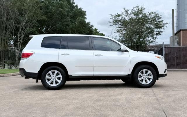 2012 Toyota Highlander SE