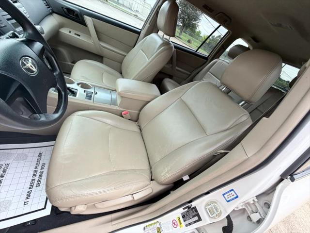 2012 Toyota Highlander SE