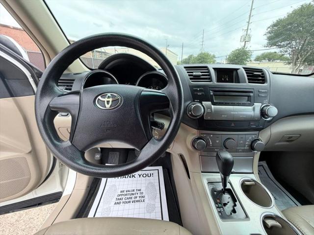 2012 Toyota Highlander SE